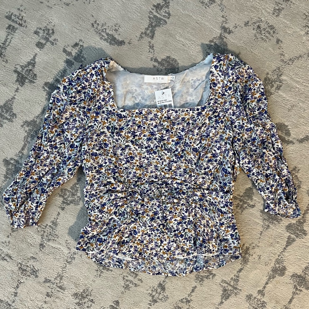NWT Floral Colored Top!